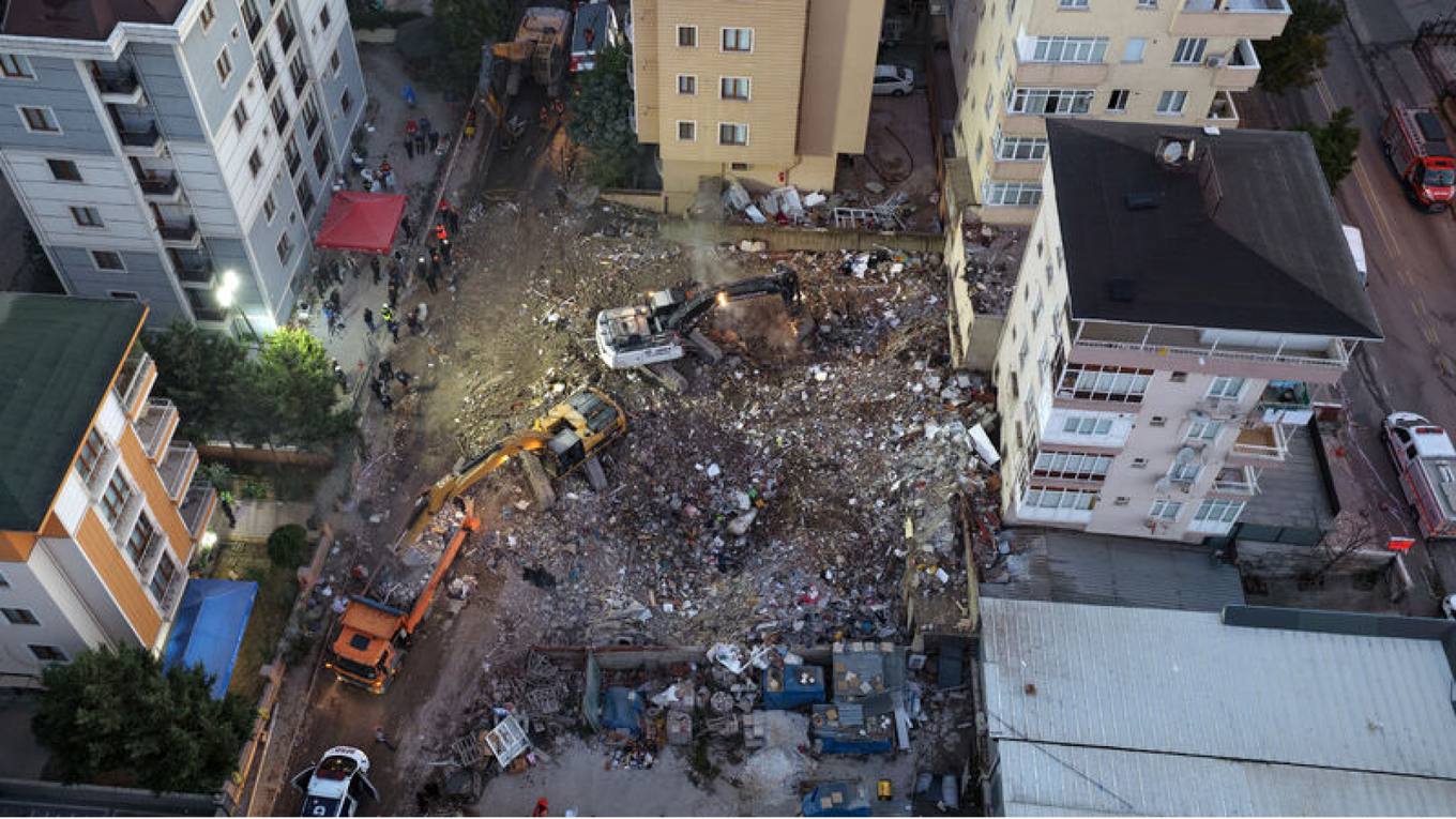 Maltepe'de çöken binada enkaz çalışmaları tamamlandı
