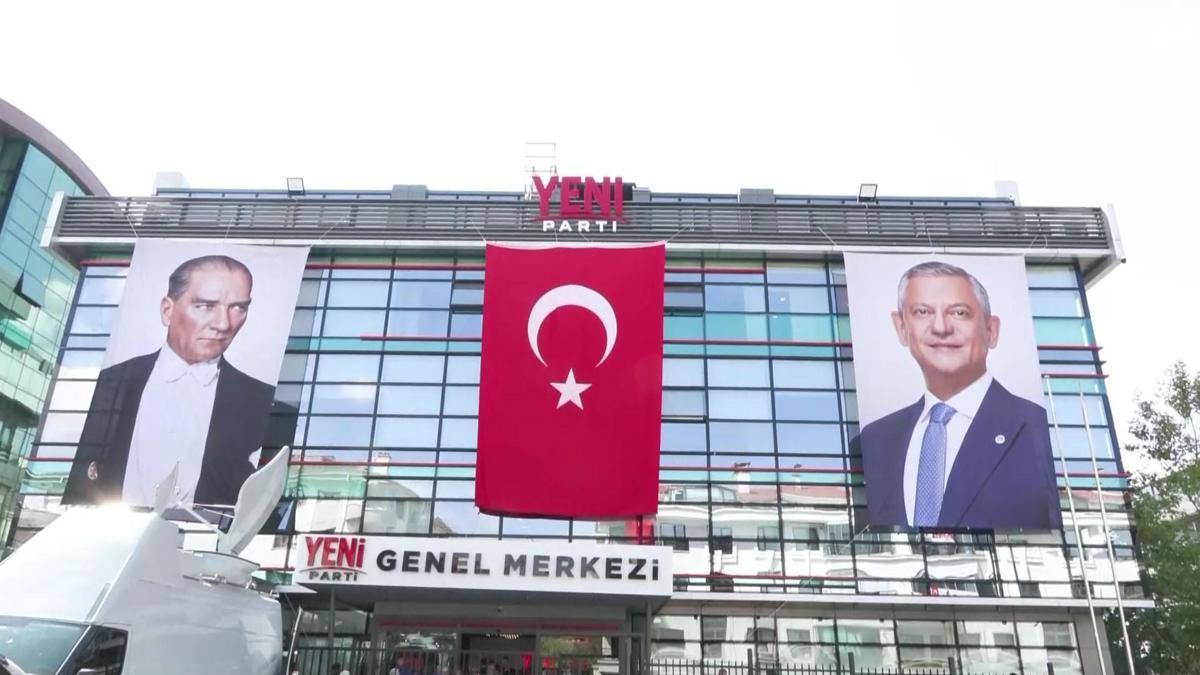 Yeni Parti Kongrelerinde Gerilim Artıyor