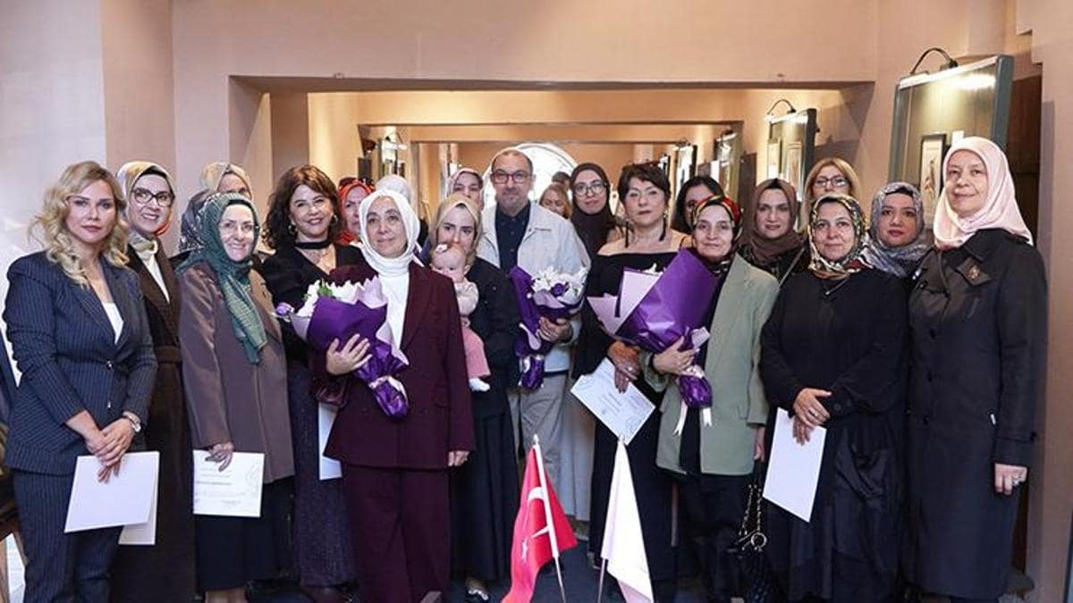 Çınar Resim Atölyeleri Sergisi Üsküdar’da Açıldı