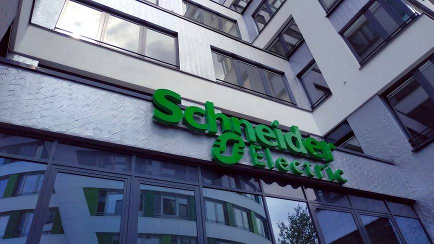 Schneider Electric, PTC'yi 22.6 milyar dolara satın alıyor