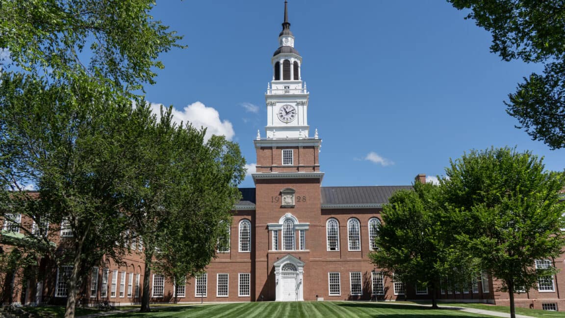 Dartmouth Provostu Santiago Schnell, AI Kullanımı Açıklamadan İstifa Etti