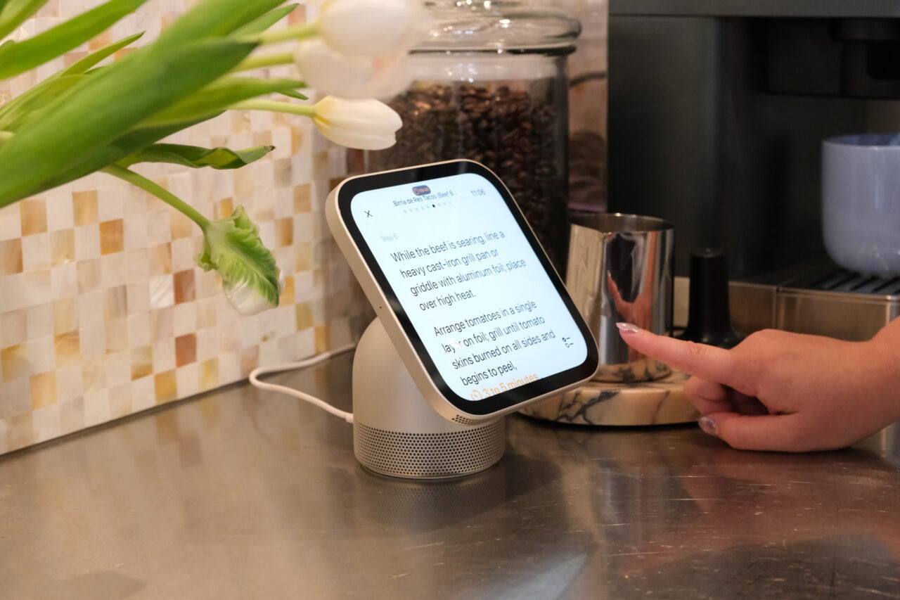 Apple HomeView cihazları depolarda bir yıldır bekliyor