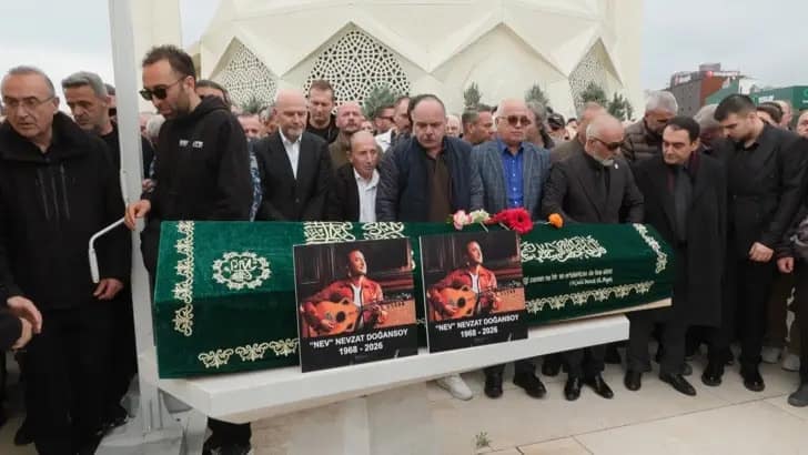 Nev 57 Yaşında Hayatını Kaybetti: Son Yolculuğu Üsküdar'da Gerçekleşti