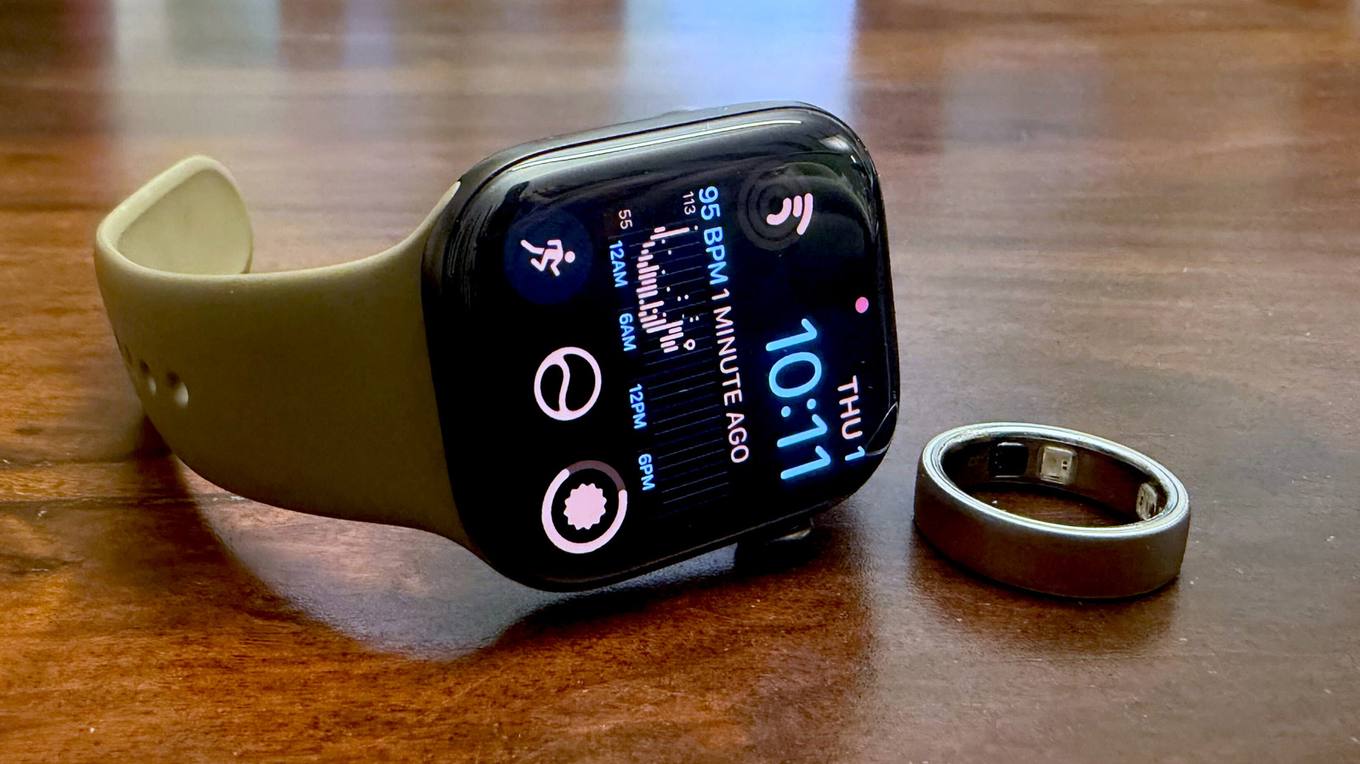 Oura Ring 5 ve Apple Watch Series 12 sağlık verisi karşılaştırması