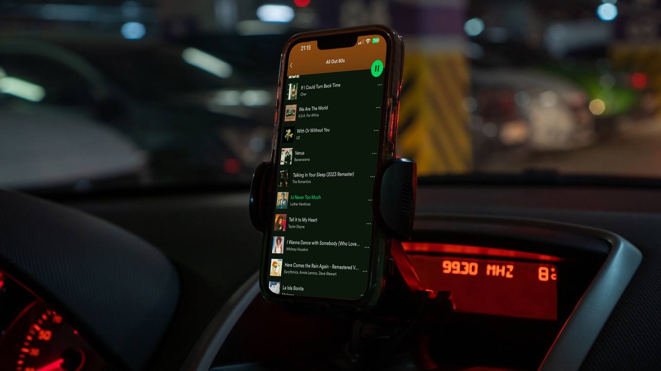 Müzik Akışı Artışının Trafik Kazalarında Ölümleri Artırması