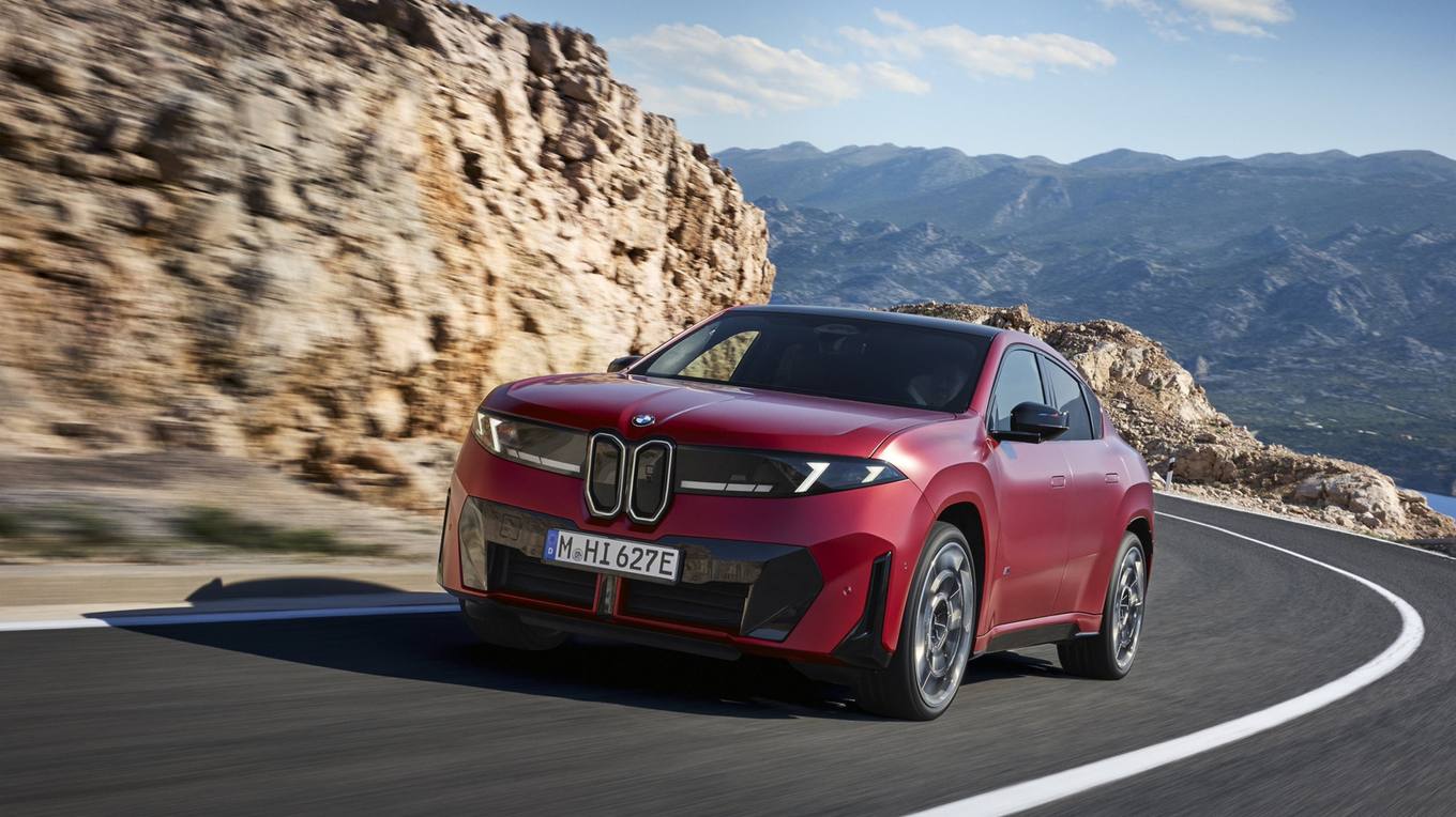 BMW iX4 elektrikli SUV: 603 beygir ve 689 km Menzil