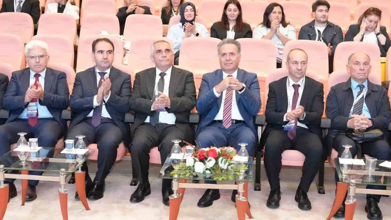 51. Ulusal Fizyoloji Kongresi Malatya'da başladı