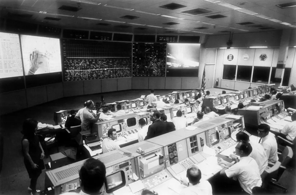 Apollo 11 Ay yürüyüşü sırasında Houston'daki Görev Kontrol Merkezi