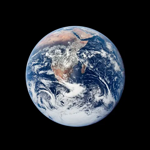 Apollo 17 mürettebatının çektiği Dünya fotoğrafı
